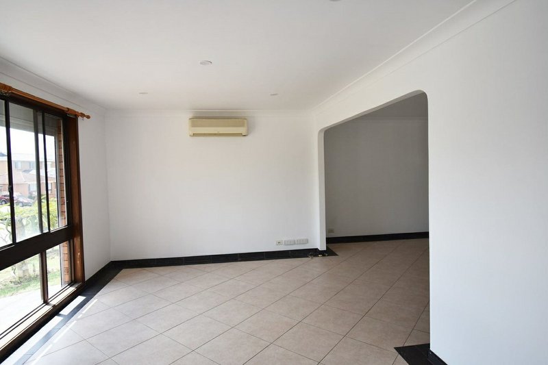 Photo - 10 Janacek Place, Bonnyrigg Heights NSW 2177 - Image 2