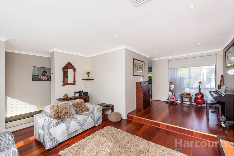 Photo - 10 Janga Court, Wanneroo WA 6065 - Image 5