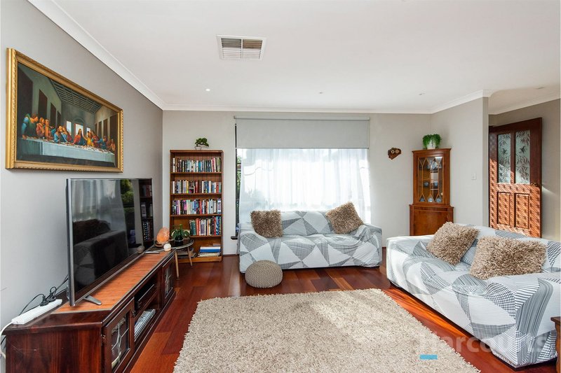 Photo - 10 Janga Court, Wanneroo WA 6065 - Image 6