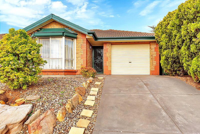 10 Jasmine Court, Craigmore SA 5114