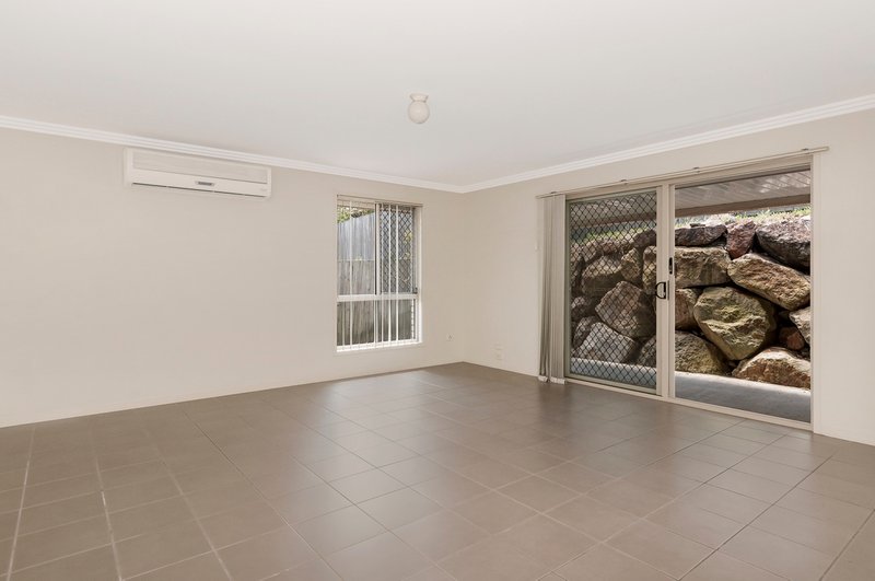 Photo - 10 Jasmine Place, Beenleigh QLD 4207 - Image 5