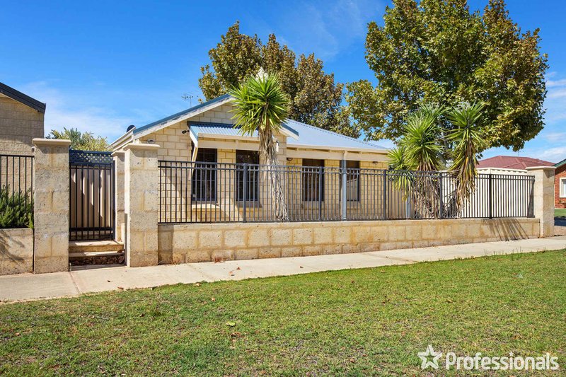 Photo - 10 Jativa Lane, Port Kennedy WA 6172 - Image 2