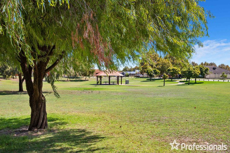 Photo - 10 Jativa Lane, Port Kennedy WA 6172 - Image 4