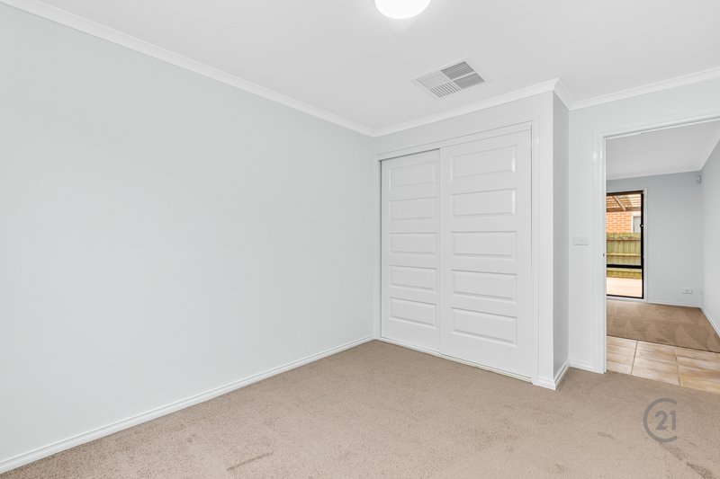 Photo - 10 Jedburgh Way, Point Cook VIC 3030 - Image 15