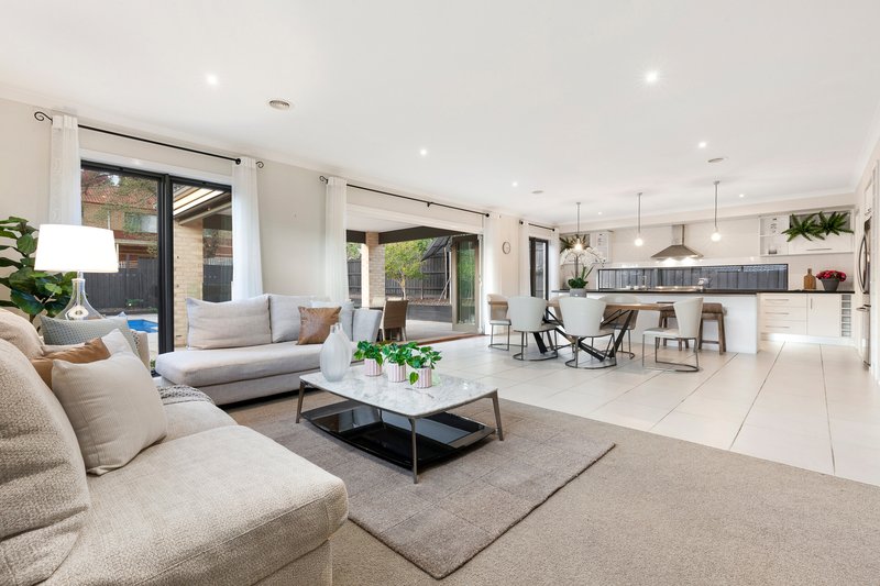 Photo - 10 Jellicoe Street, Box Hill South VIC 3128 - Image 3