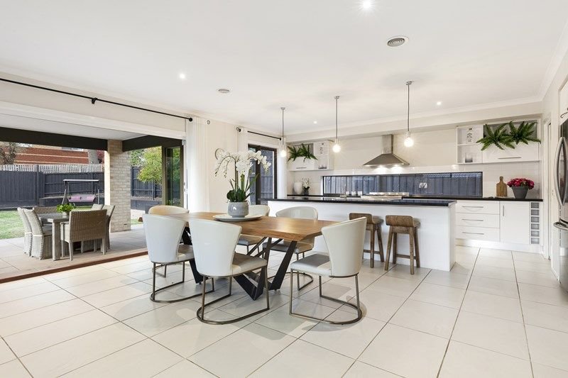 Photo - 10 Jellicoe Street, Box Hill South VIC 3128 - Image 5
