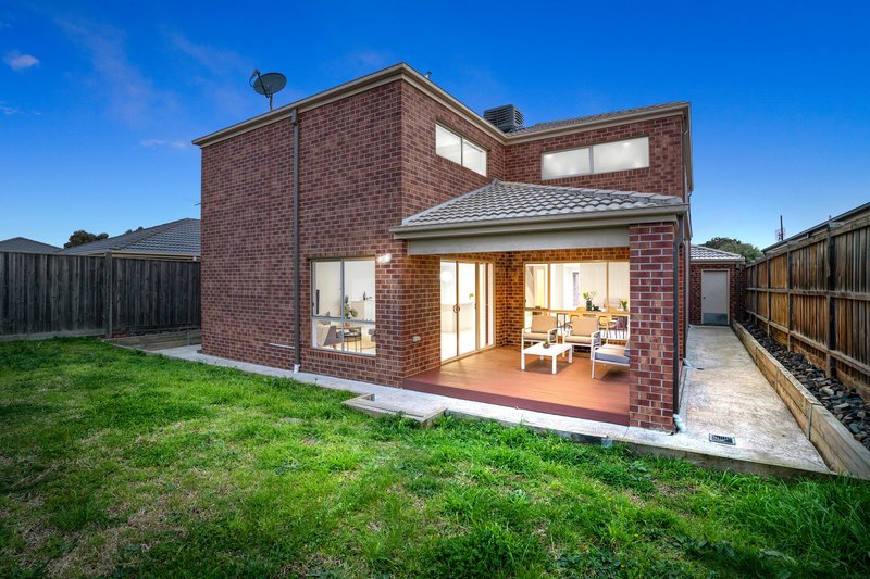 Photo - 10 Jellis Avenue, South Morang VIC 3752 - Image 14