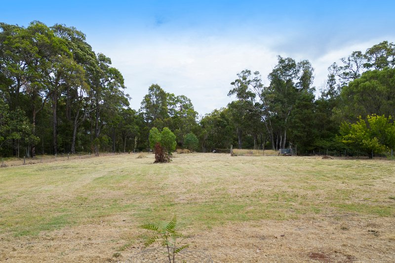 Photo - 10 Jephson Street, Nannup WA 6275 - Image 2