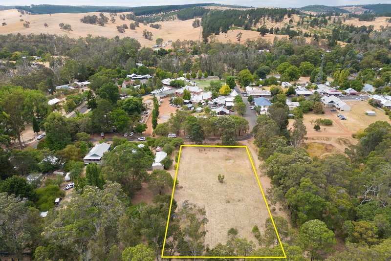 Photo - 10 Jephson Street, Nannup WA 6275 - Image 4