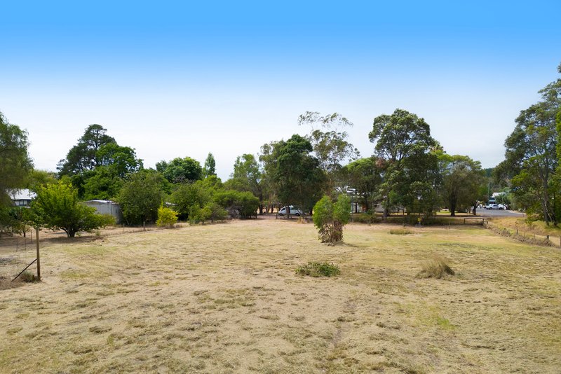 Photo - 10 Jephson Street, Nannup WA 6275 - Image 6