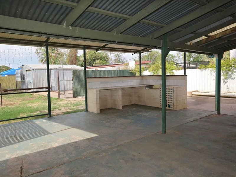 Photo - 10 Joan Street, Mount Isa QLD 4825 - Image 11