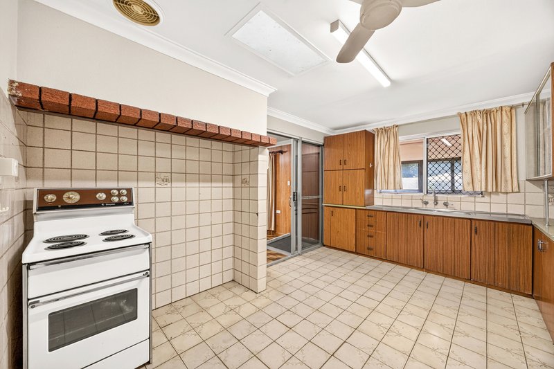 Photo - 10 John Crescent, Byford WA 6122 - Image 6