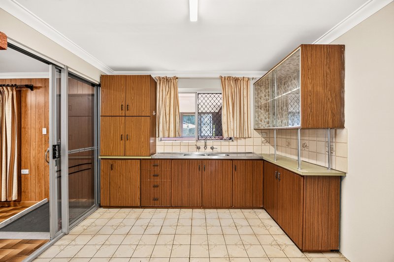 Photo - 10 John Crescent, Byford WA 6122 - Image 8
