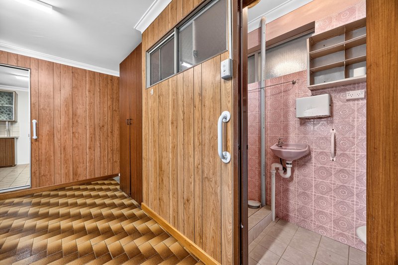 Photo - 10 John Crescent, Byford WA 6122 - Image 12