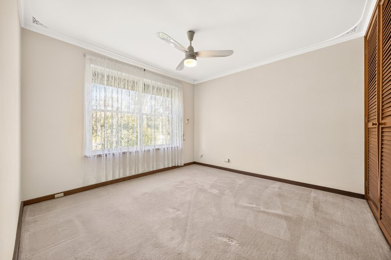 Photo - 10 John Crescent, Byford WA 6122 - Image 15