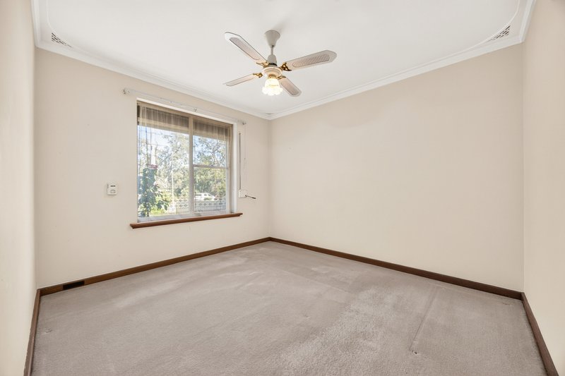 Photo - 10 John Crescent, Byford WA 6122 - Image 17