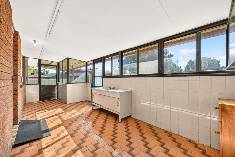 Photo - 10 John Crescent, Byford WA 6122 - Image 23