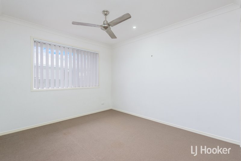 Photo - 10 John Crescent, Pimpama QLD 4209 - Image 9