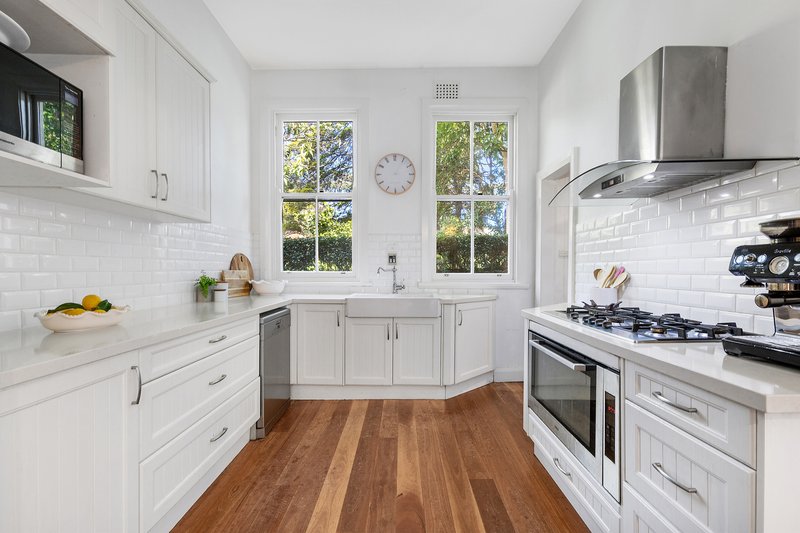 Photo - 10 John Hughes Place, Wahroonga NSW 2076 - Image 3