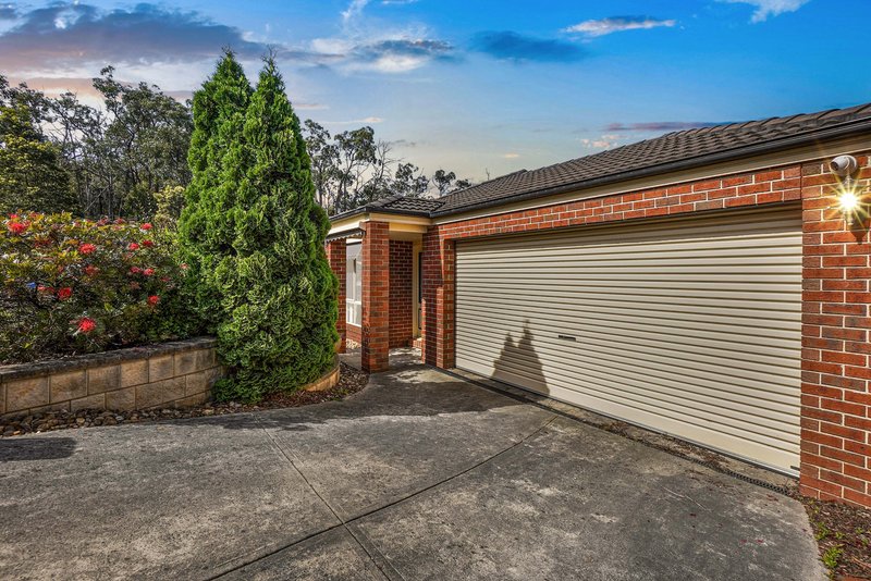 10 Johnsons Place, Pakenham VIC 3810