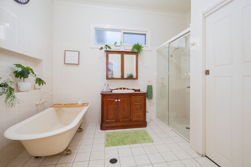 Photo - 10 June Street, Merewether NSW 2291 - Image 10