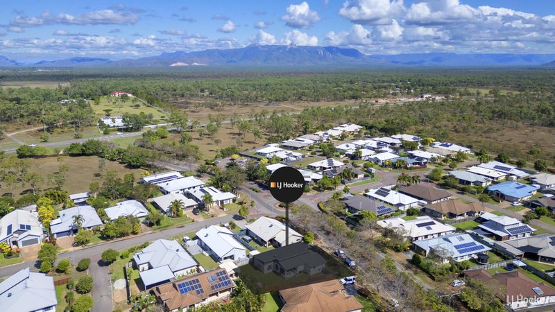 Photo - 10 Kalynda Parade, Bohle Plains QLD 4817 - Image 14