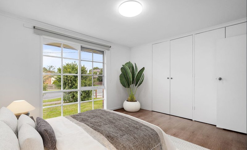 Photo - 10 Karri Grove, Epping VIC 3076 - Image 5