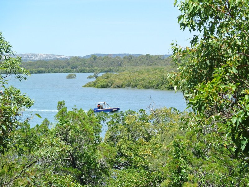 10 Keith Street, Macleay Island QLD 4184