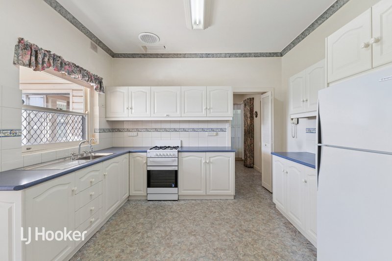 Photo - 10 Kellett Avenue, Lockleys SA 5032 - Image 9