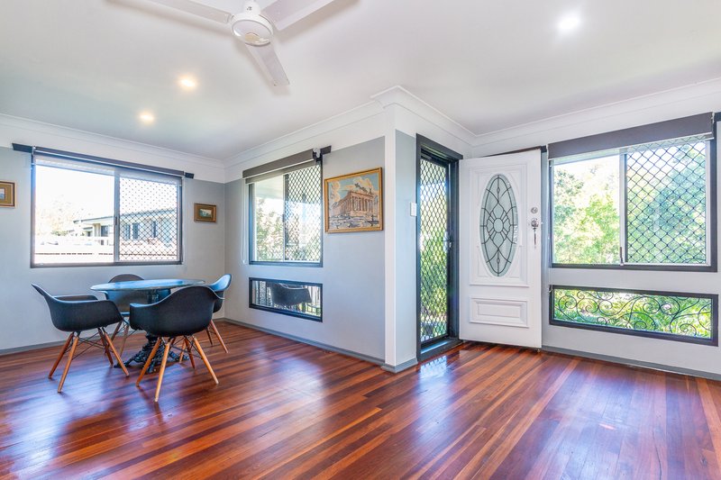 Photo - 10 Kelly Court, Redcliffe QLD 4020 - Image 3