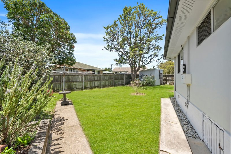 Photo - 10 Kelly Court, Redcliffe QLD 4020 - Image 16