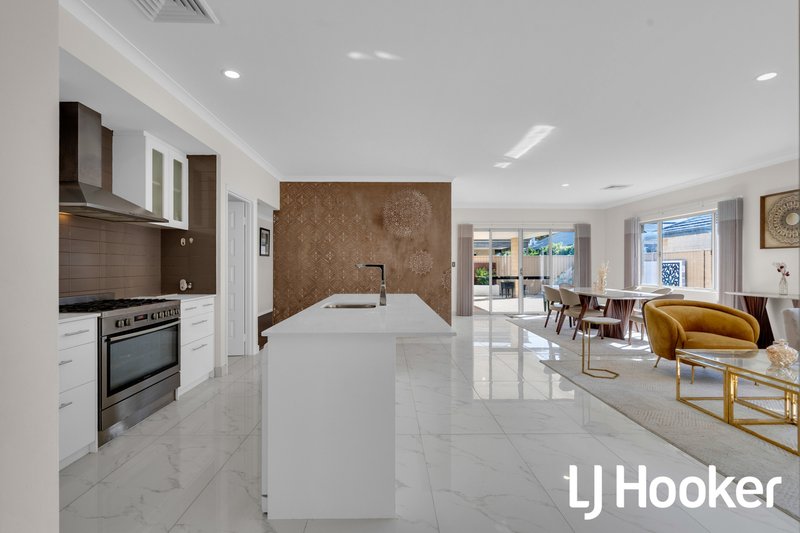 Photo - 10 Kempster Way, Southern River WA 6110 - Image 12