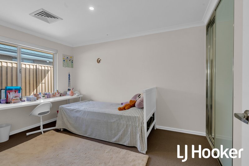 Photo - 10 Kempster Way, Southern River WA 6110 - Image 23