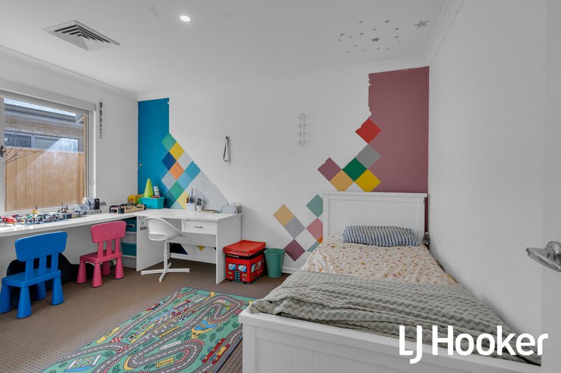 Photo - 10 Kempster Way, Southern River WA 6110 - Image 24