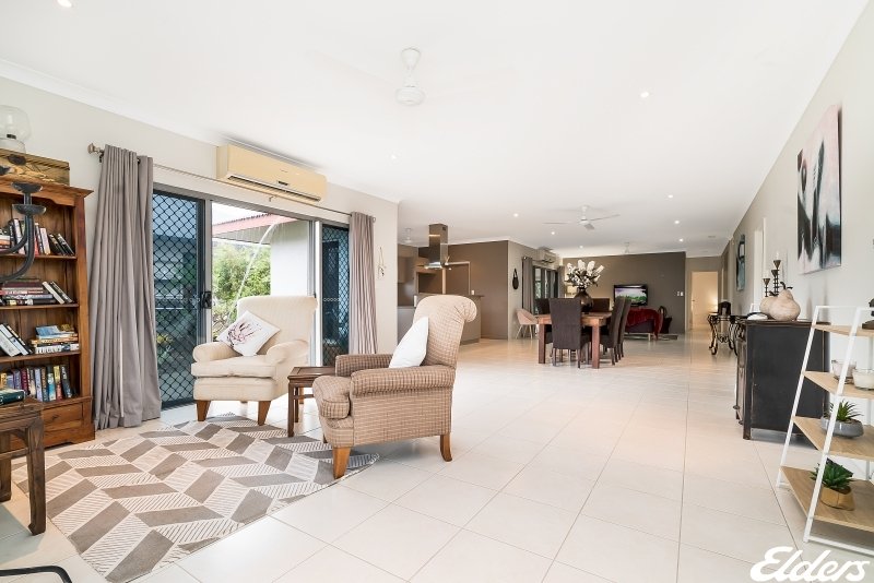 Photo - 10 Kenbi Place, Rosebery NT 0832 - Image 6