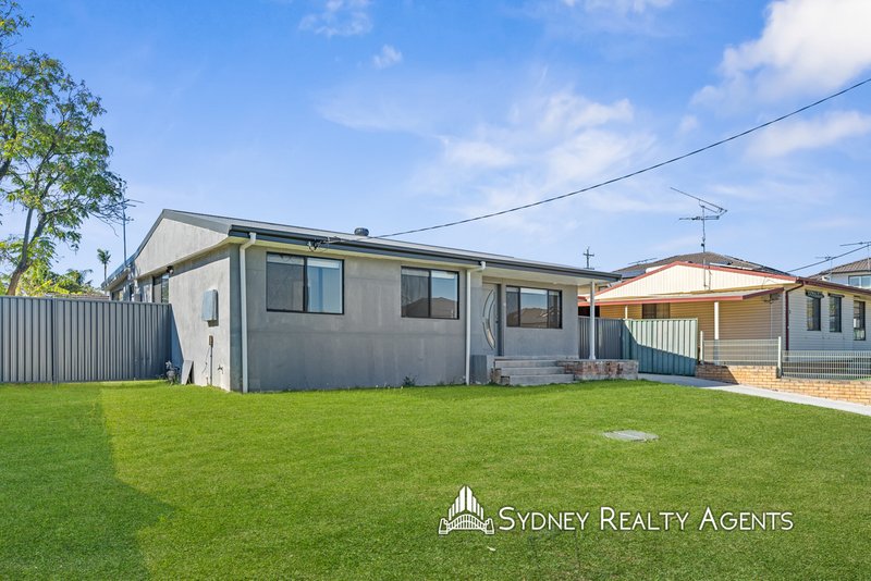 Photo - 10 Kenny Avenue, Casula NSW 2170 - Image 2