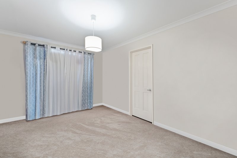 Photo - 10 Kensei Road, Baldivis WA 6171 - Image 6