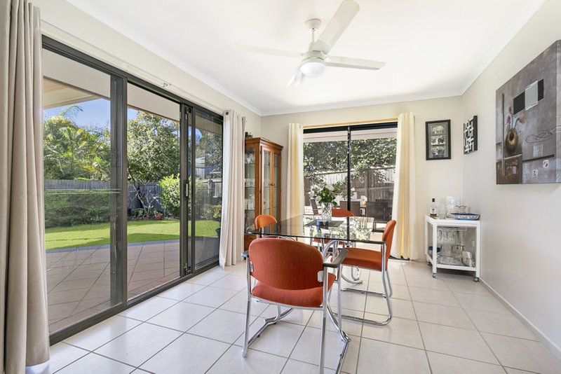 Photo - 10 Kentia Street, Mount Gravatt East QLD 4122 - Image 6