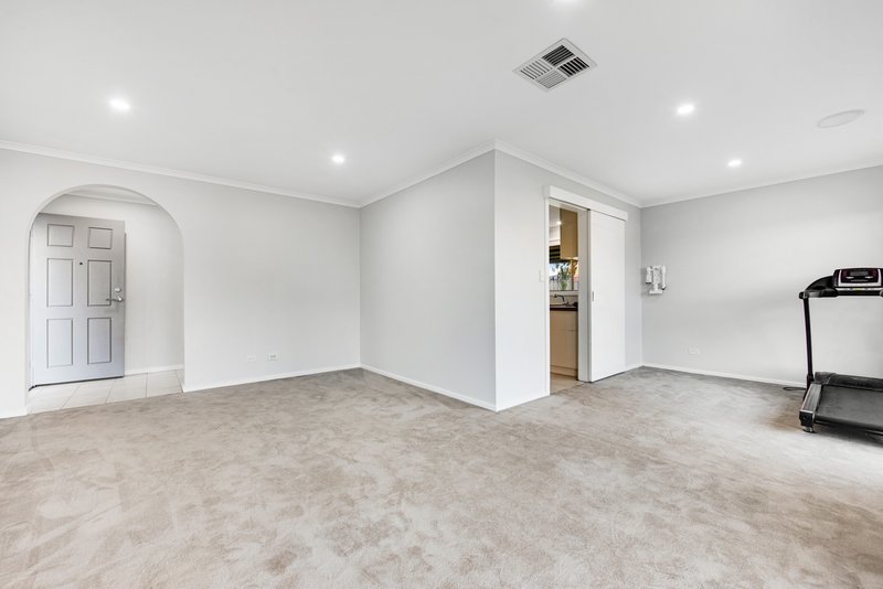 Photo - 10 Keogh Court, Meadow Heights VIC 3048 - Image 5