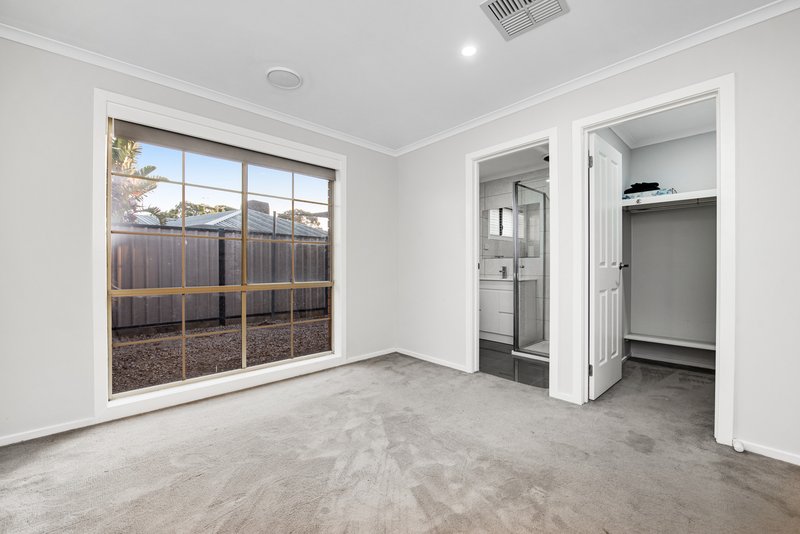 Photo - 10 Keogh Court, Meadow Heights VIC 3048 - Image 9