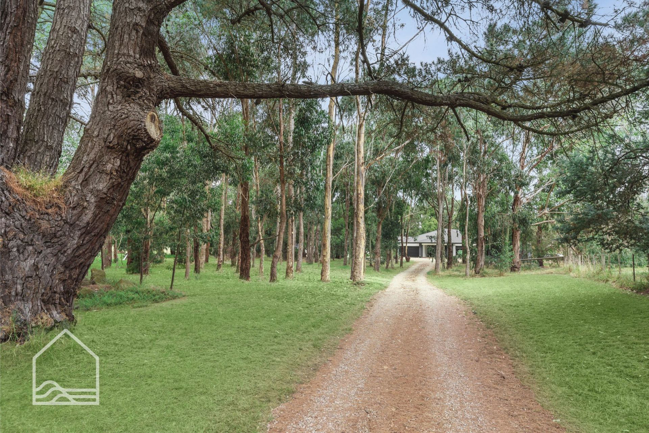 10 Kevian Park Drive, Wallington VIC 3222 - Image 2