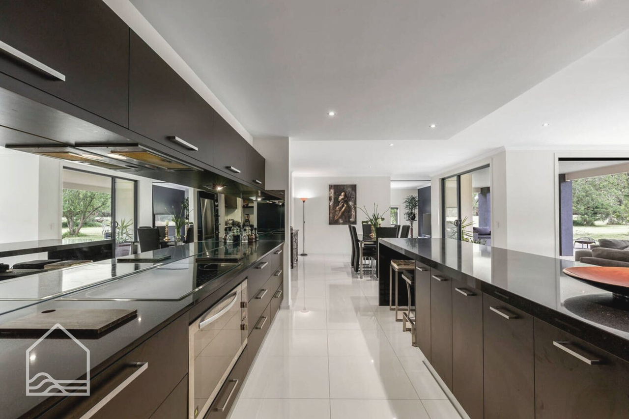 5-bedroom unit at 10 Kevian Park Drive, Wallington, VIC 3222, Greater Geelong, Victoria