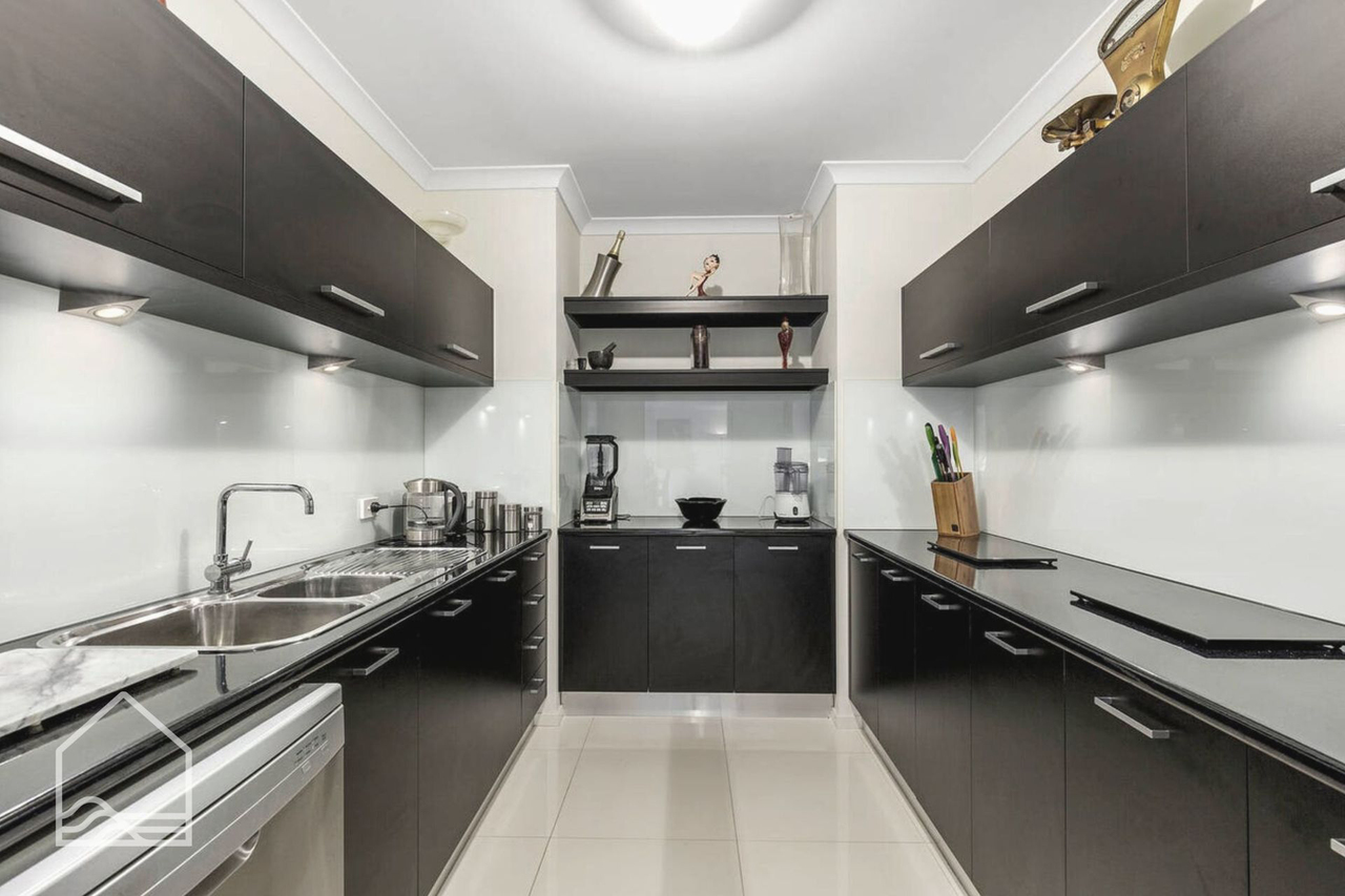 5-bedroom unit at 10 Kevian Park Drive, Wallington, VIC 3222, Greater Geelong, Victoria