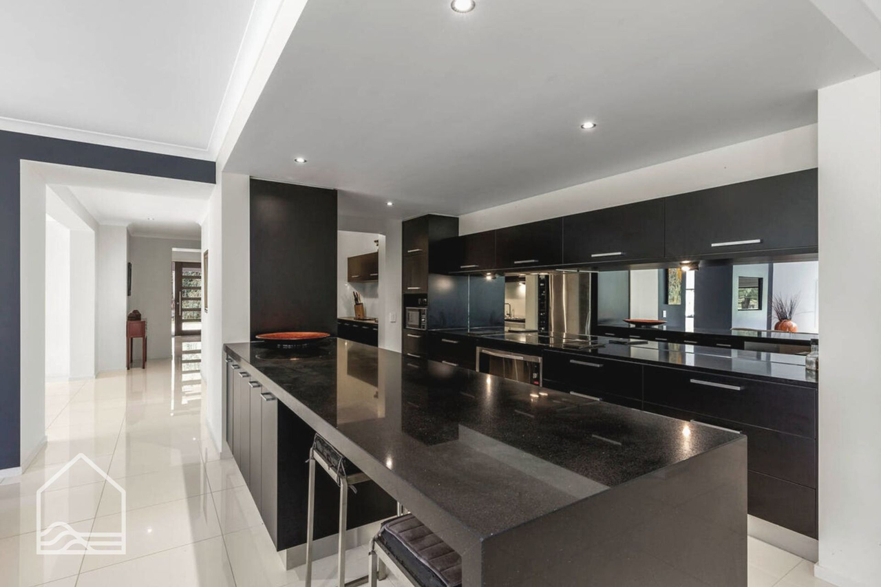 5-bedroom unit at 10 Kevian Park Drive, Wallington, VIC 3222, Greater Geelong, Victoria