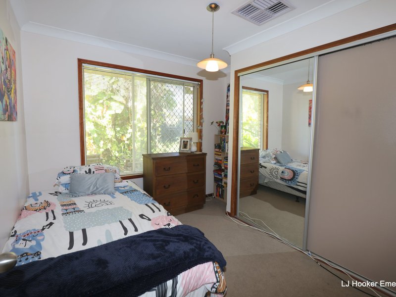 Photo - 10 Kidd Street, Emerald QLD 4720 - Image 13