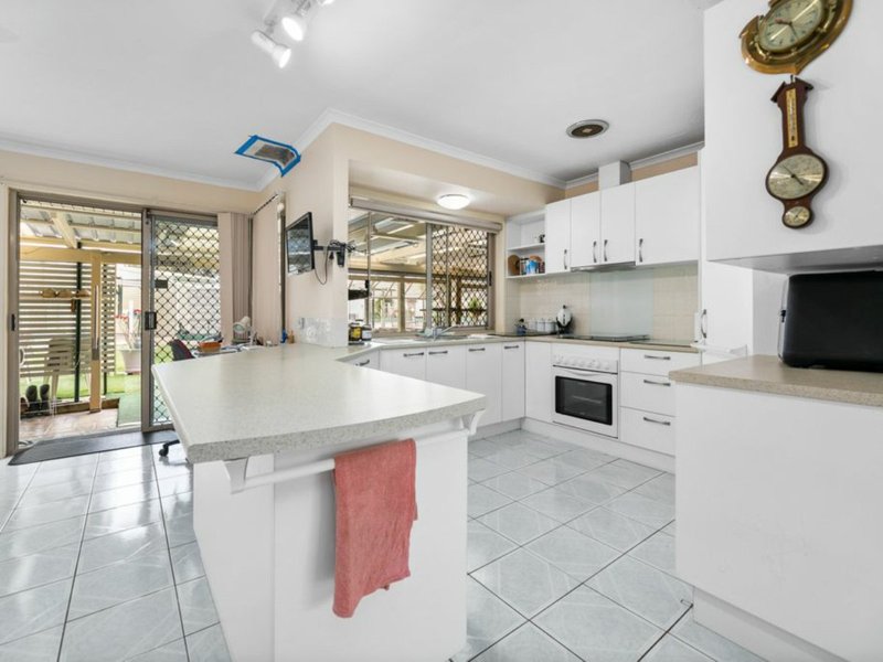 Photo - 10 Kidman Court, Morayfield QLD 4506 - Image 5