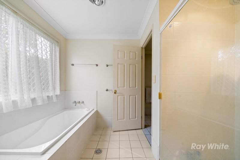 Photo - 10 Kiewa Place, Kuraby QLD 4112 - Image 10