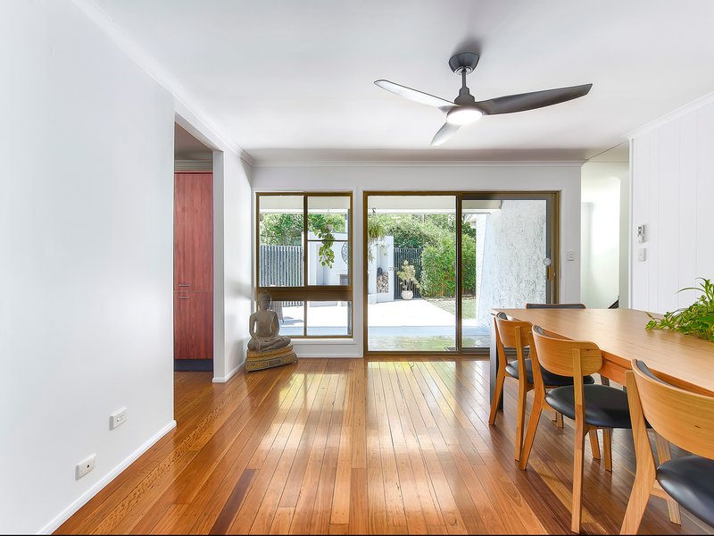 Photo - 10 Kimmuli Place, The Gap QLD 4061 - Image 6