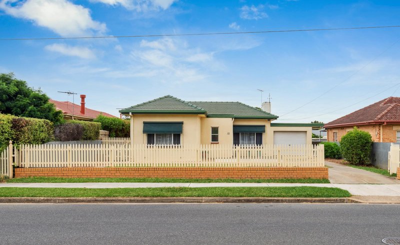 10 Kingborn Avenue, Seaton SA 5023