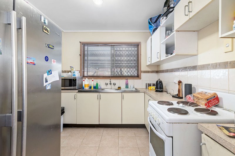 Photo - 10 Kingfish Street, Deception Bay QLD 4508 - Image 2